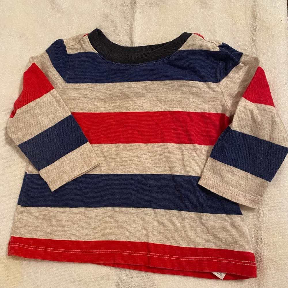 Old navy long sleeve shirt
